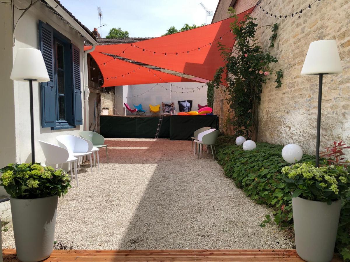 La Maison Des Amis Nuits Eksteriør billede